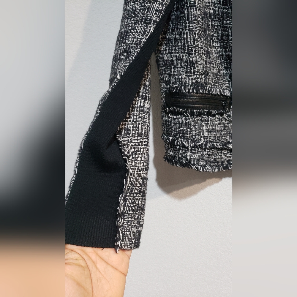 Rebecca Taylor Mixed Media Tweed Fringe Blazer with Lamb leather Trim, Size 10 - Picture 3 of 9